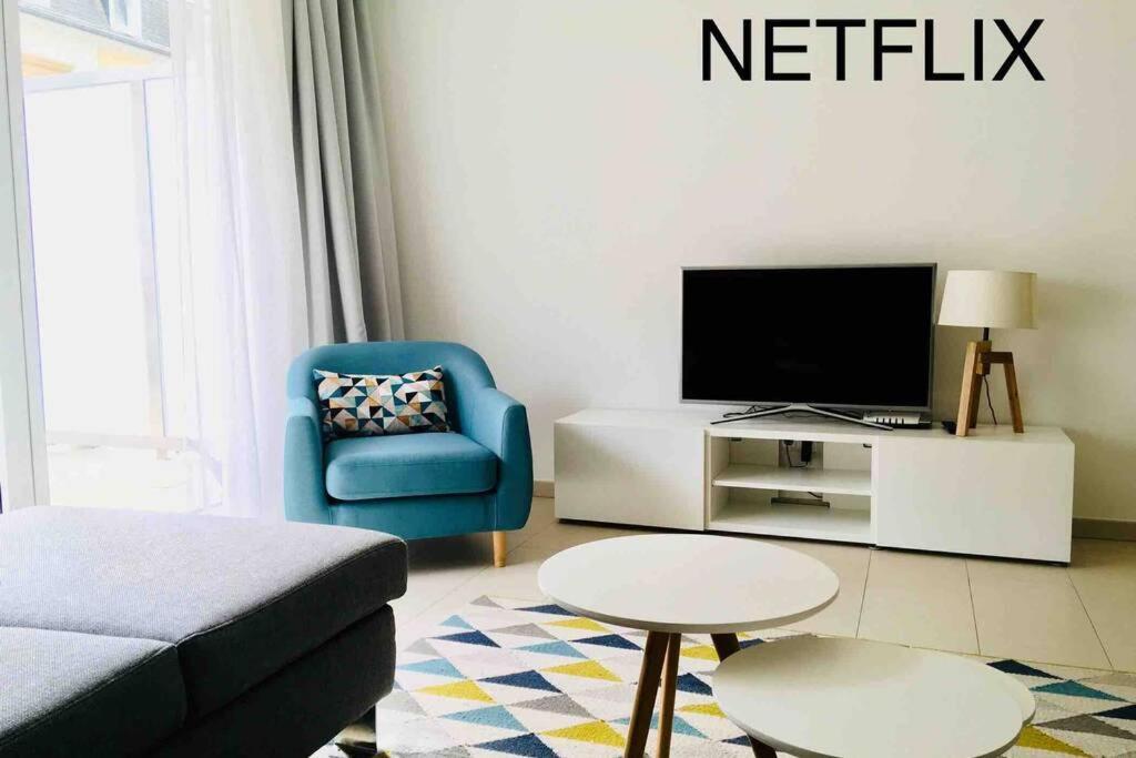 Large Family Retro Flat In City Center- Large Terrace & Garden View, Free Parking Luxembourg Extérieur photo